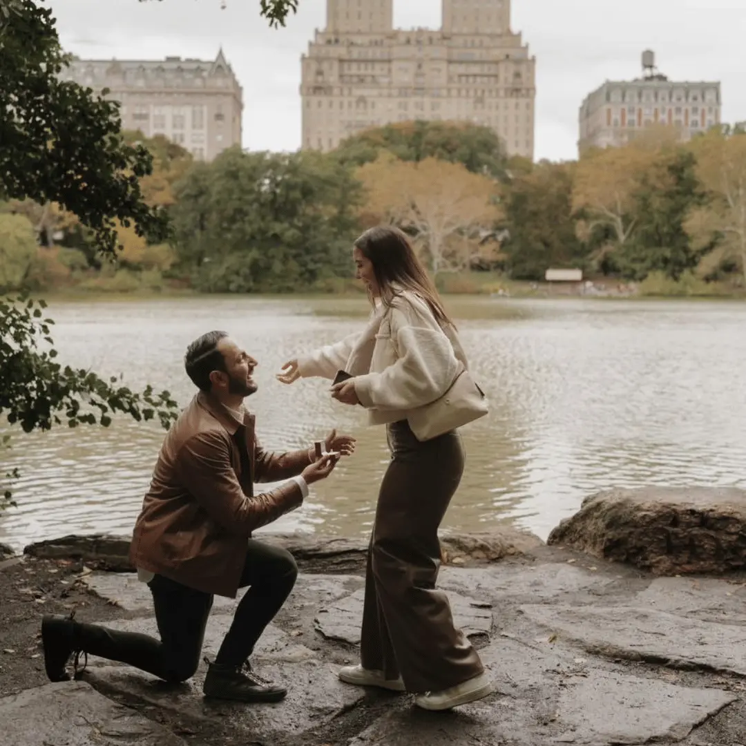 Anillo de compromiso diseñado para René Torti